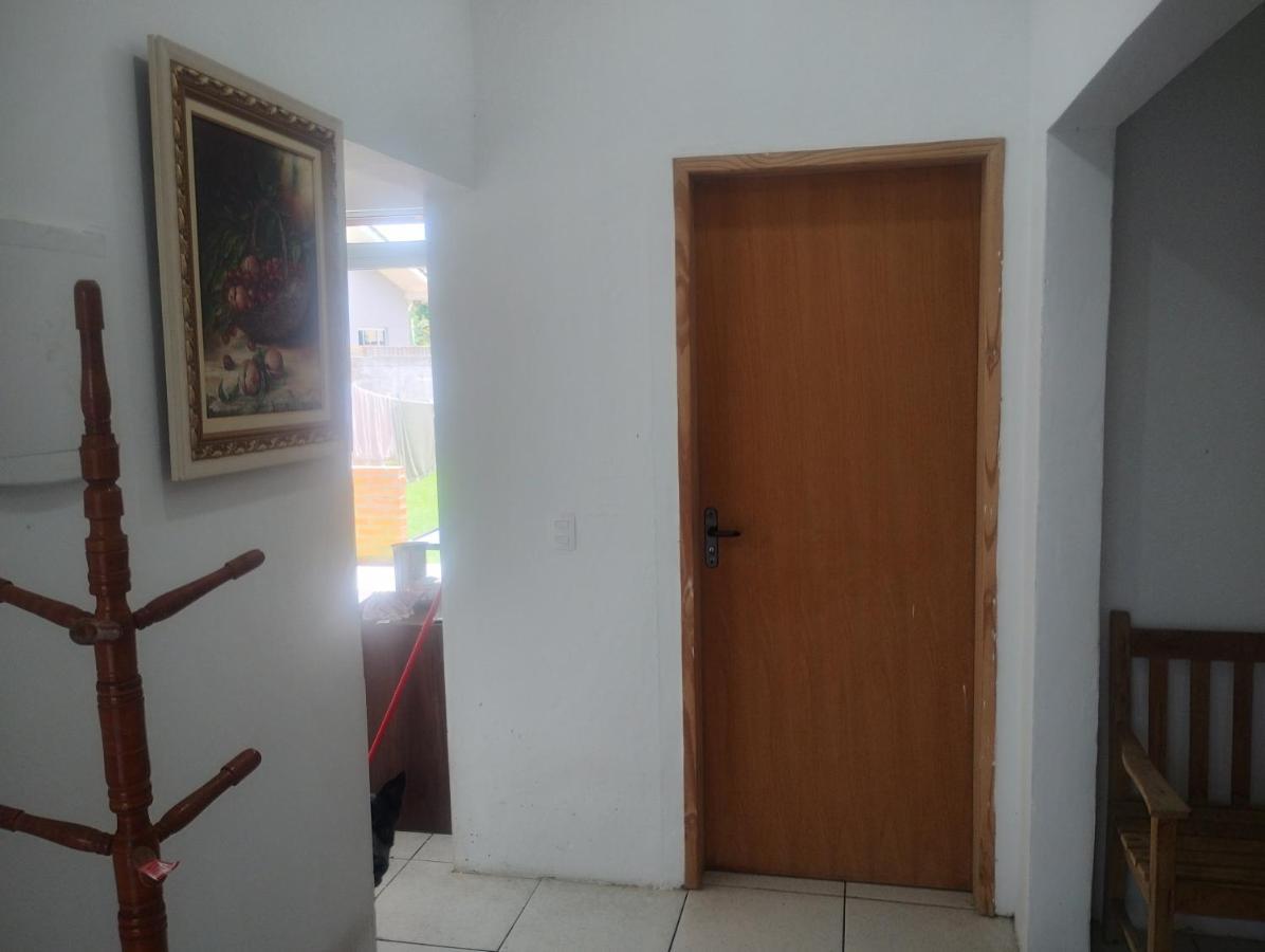 Casa De Nos Carianos Perto Do Aeroporto Casa de hóspedes