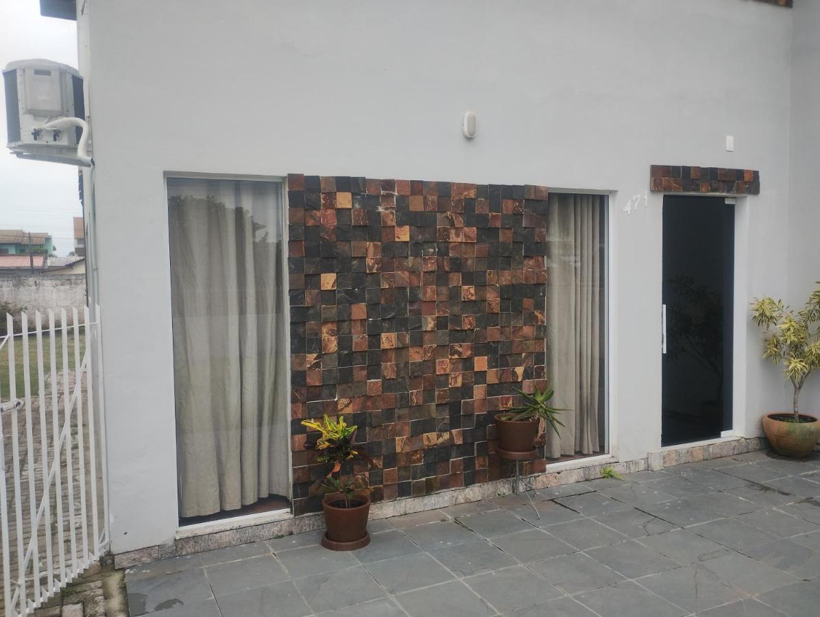 Casa De Nos Carianos Perto Do Aeroporto Pensión